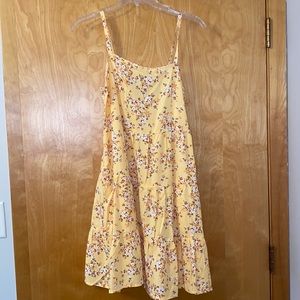 New with tags- Yellow Floral Summer Dress